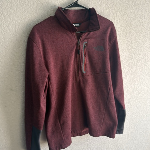 The North Face Pullover - Picture 2 of 5